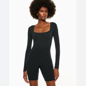 Aritzia Babaton Contour Square Neck Long Sleeve Romper Black Size Large